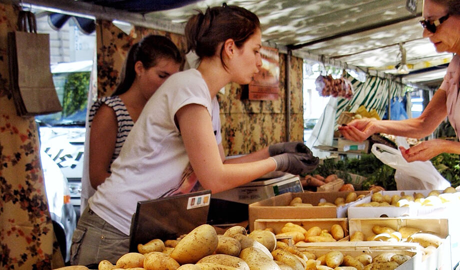 Les Marchés Et Les Foires Office Des Commerçants Et Artisans Du Bassin De Lacq 0754